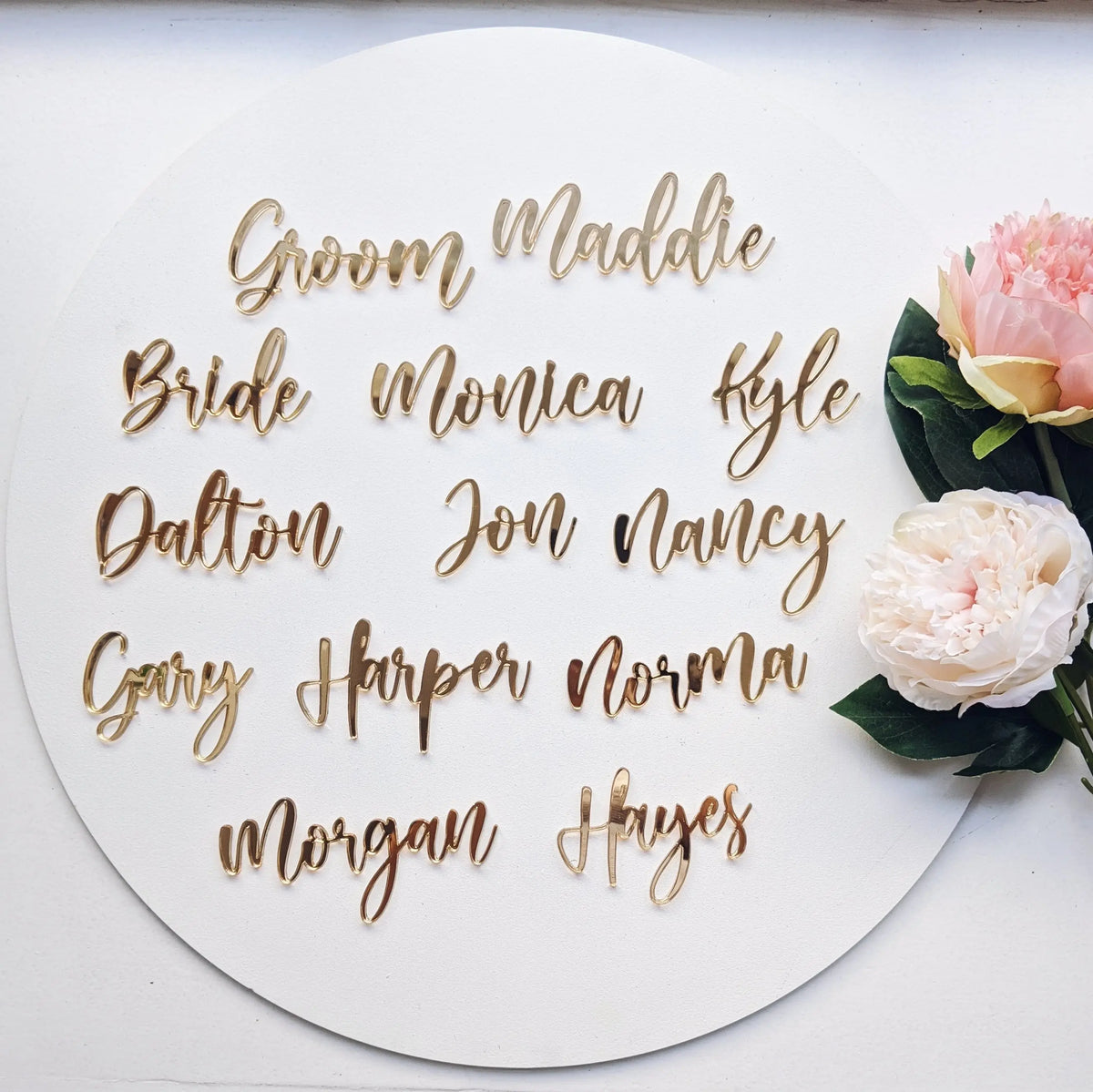 Gold acrylic custom name cutouts place cards - Can be used for just about any kind of special event such as a wedding or birthday party where seating arrangements are assigned. 