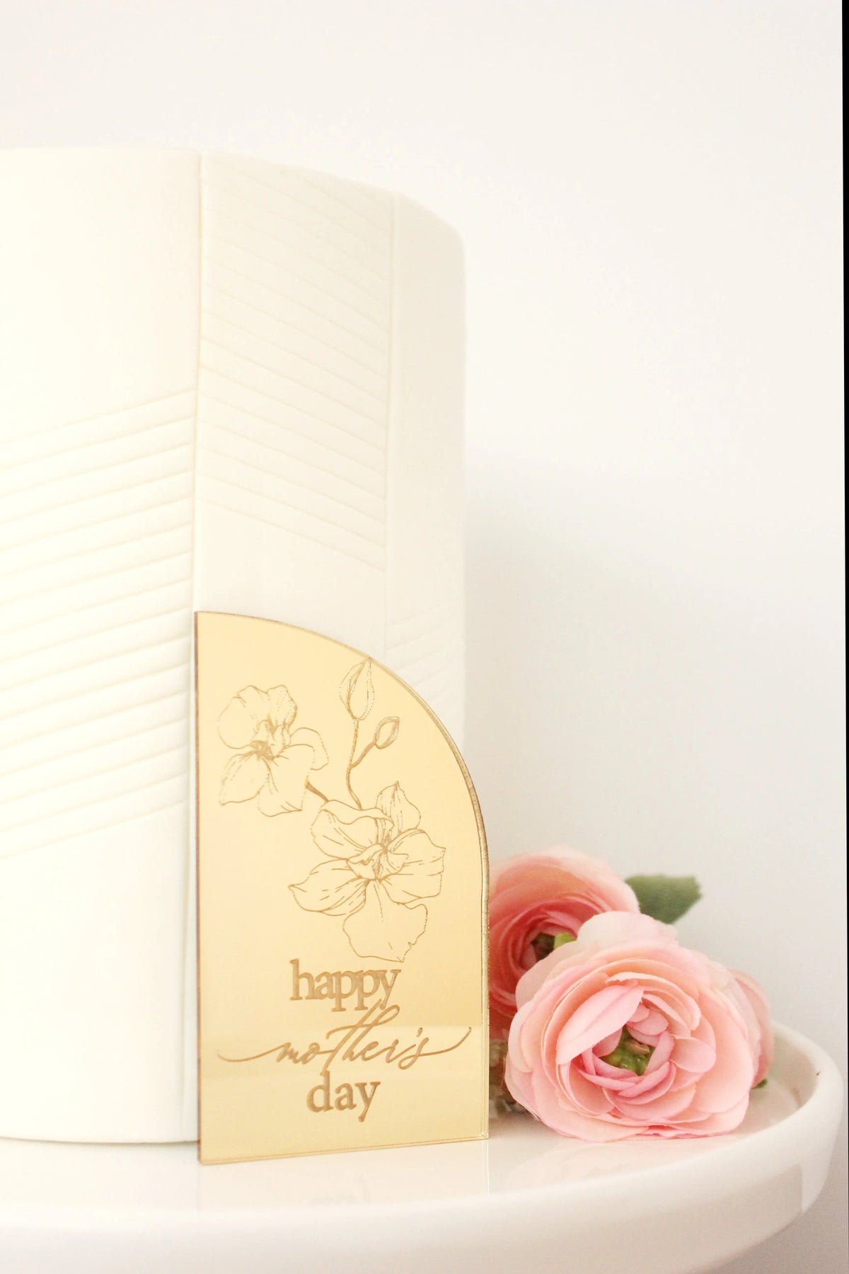 Mother's Day Cake Charm AALVO