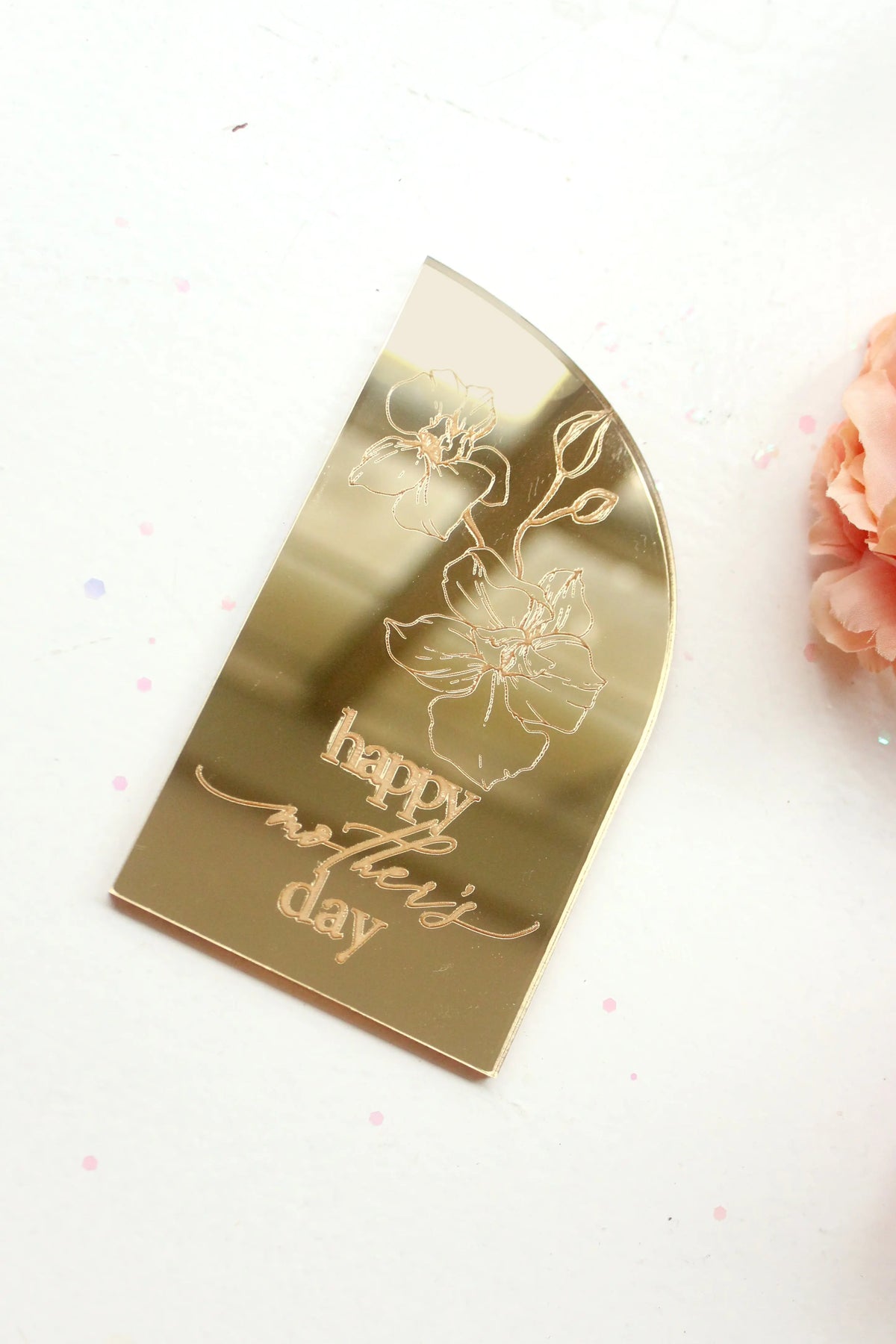 Mother's Day Cake Charm AALVO
